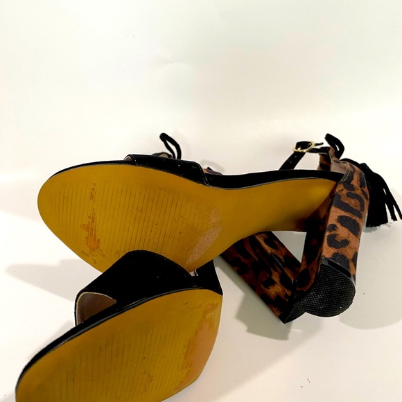 Betsey Johnson Leopard Print Cocktail Date Night Strappy Event Heels Sz 6.5 EUC - Picture 13 of 16